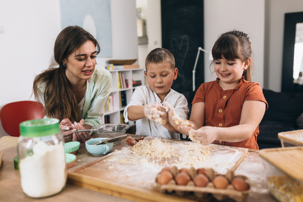 Gotuj razem z dzieckiem – proste przepisy dla dzieci, które same mogą przygotować