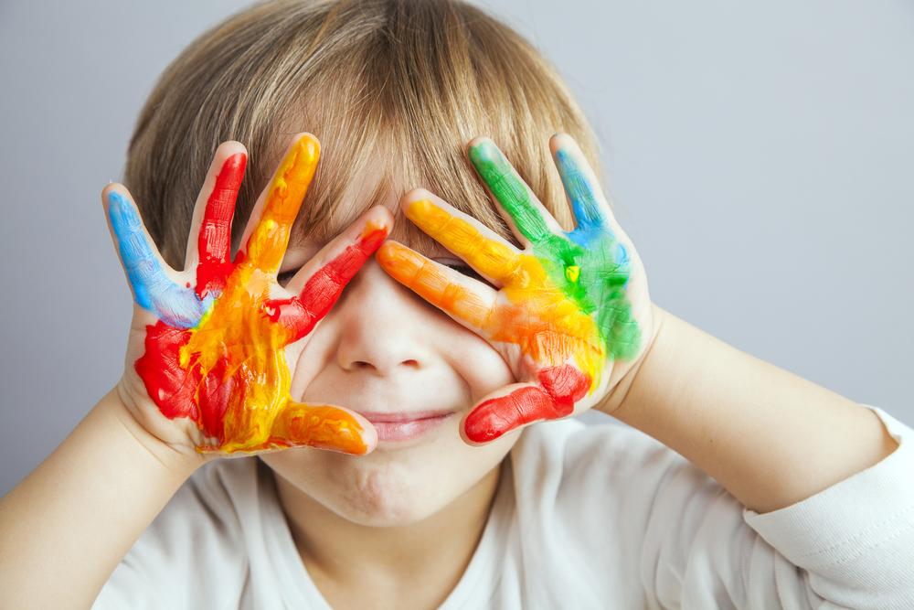 a Nauka kolorów po angielsku dla dzieci – Zabawy kolorami!